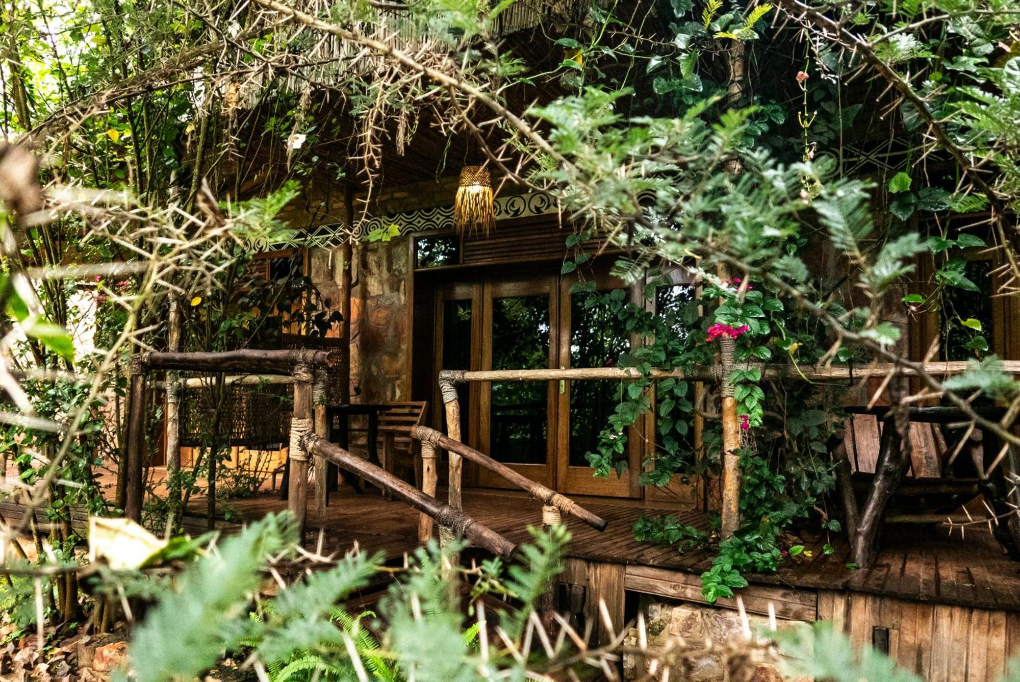 Akagera Transit Lodge Exterior photo