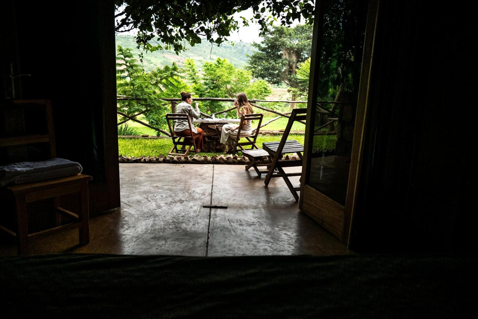 Akagera Transit Lodge Exterior photo