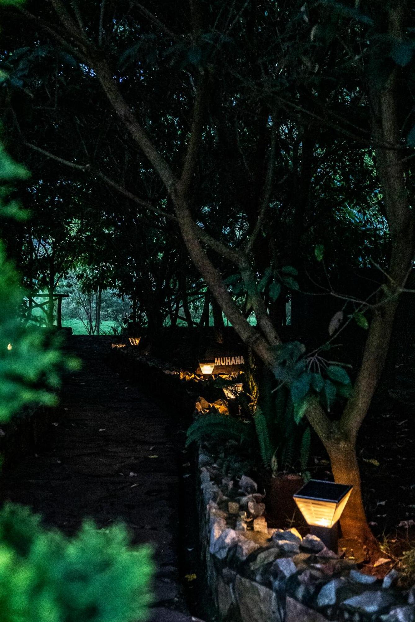 Akagera Transit Lodge Exterior photo