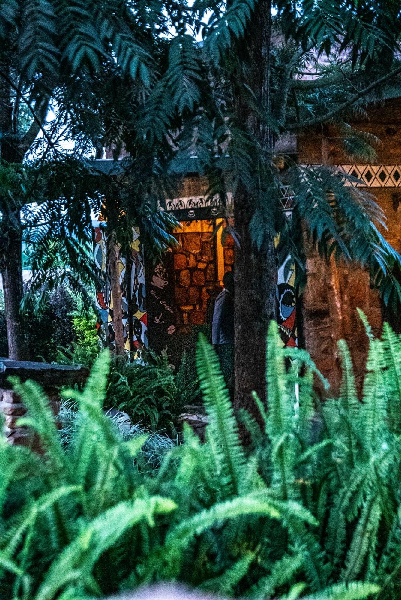 Akagera Transit Lodge Exterior photo