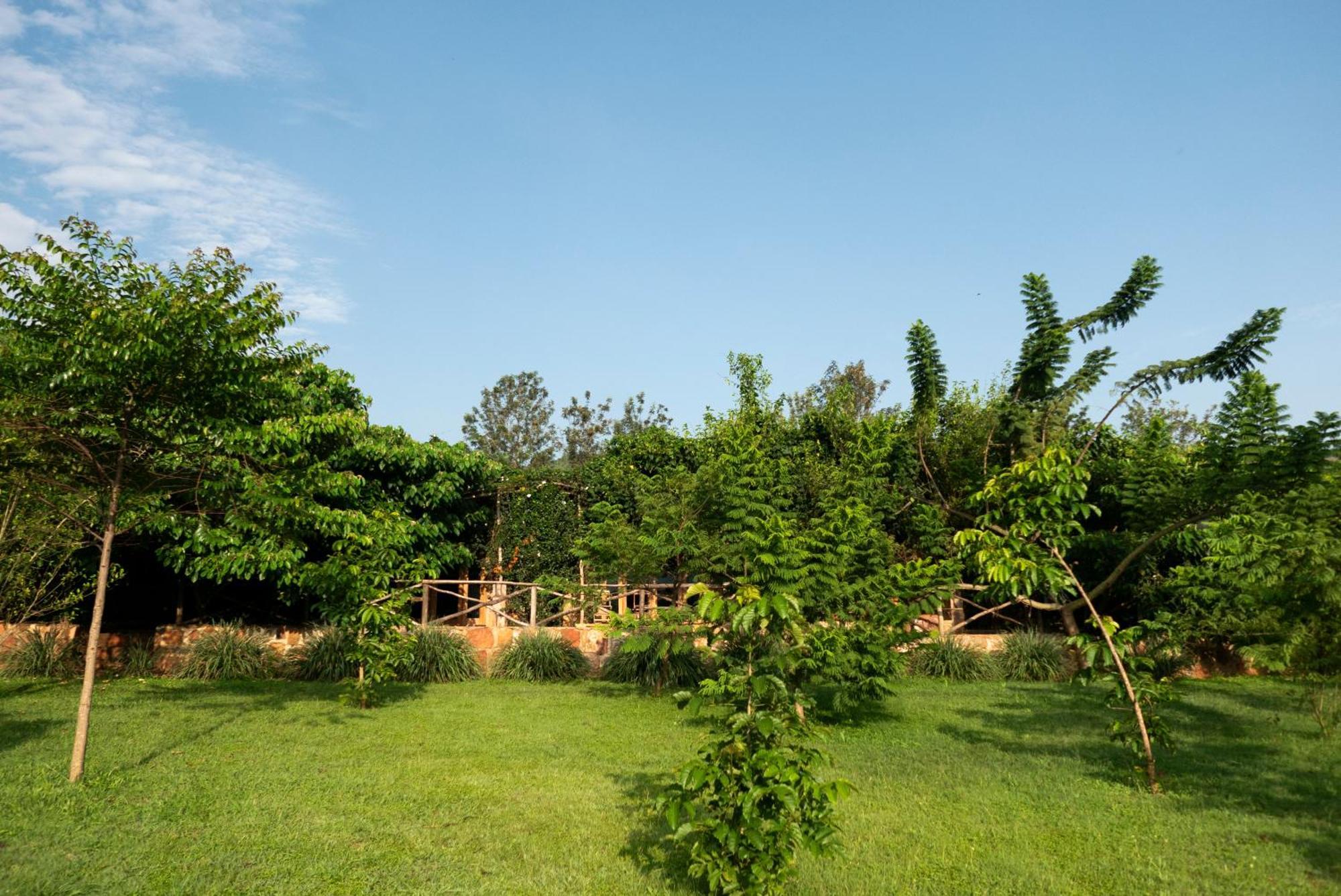 Akagera Transit Lodge Exterior photo